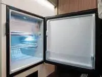 ثلاجة